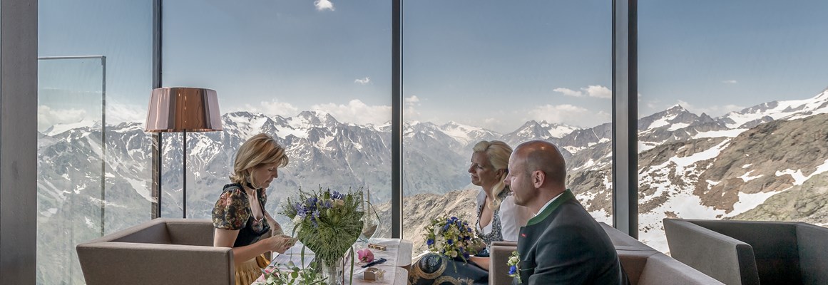 Hochzeitslocation: Heiraten im ice Q auf 3.048 m Seehöhe am Gipfel des Gaislachkogls - ice Q