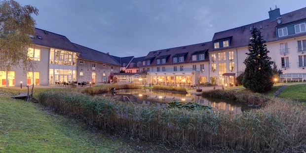 Destination-Wedding - Art der Location: Hotel / Chalet - Blick auf das Hotel am Schloß - Hotel am Schloß Apolda