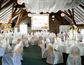Hochzeitslocation: Saal "Decke Pitter" mit altem Mauerwerk und Holzbalken - Hotel am Schloß Apolda