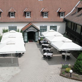 Hochzeitslocation: Der Innenhof unseres Restaurants ist in den Sommermonaten einer der schönsten Plätze im Waldviertel! - Hotel-Restaurant Liebnitzmühle