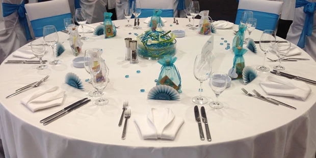 Destination-Wedding - Wien-Stadt - Beispiel eines runden Hochzeittisches - Hilton Garden Inn Vienna South
