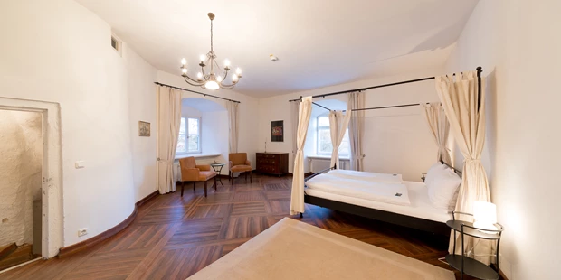 Destination-Wedding - Art der Location: Hotel / Chalet - Hochzeitssuite - Schloss Mariakirchen