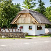 Hochzeitslocation - Hoteleinfahrt - VILA VITA Pannonia