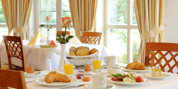 Destination-Wedding - Art der Location: Hotel / Chalet - Buffetrestaurant VITAVESTA - VILA VITA Pannonia