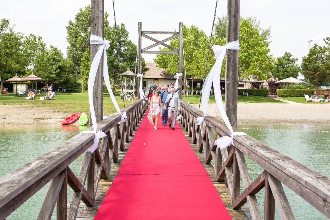 Hochzeitslocation: Hochzeit Insel im See - Zugang - VILA VITA Pannonia