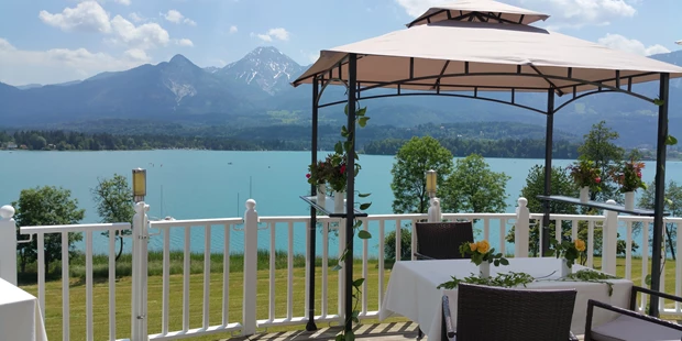 Destination-Wedding - Art der Location: Hotel / Chalet - Trauung mit Seeblick - Hotel Karnerhof