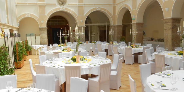 Destination-Wedding - Art der Location: Hotel / Chalet - JUFA Hotel Schloss Röthelstein/Admont***