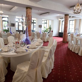Hochzeitslocation: Dekobeispiel Festsaal - The Lakeside Burghotel zu Strausberg