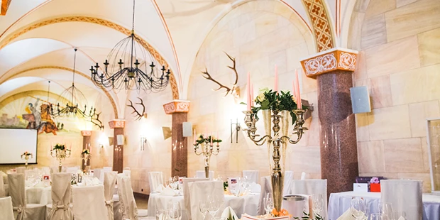 Destination-Wedding - Destination-Wedding: mit mehrtägigem Rahmenprogramm - Brandenburg - Dekobeispiel Rittersaal - The Lakeside Burghotel zu Strausberg