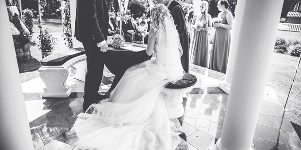 Destination-Wedding - Destination-Wedding: mit mehrtägigem Rahmenprogramm - Brandenburg - Der besondere Moment im Pavillon d´amour - The Lakeside Burghotel zu Strausberg