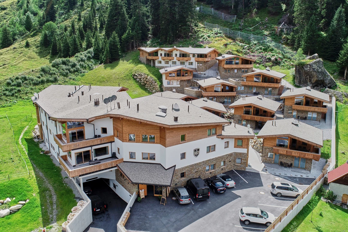 Hochzeitslocation: Das Chalet Dorf  - PURE Resort Pitztal
