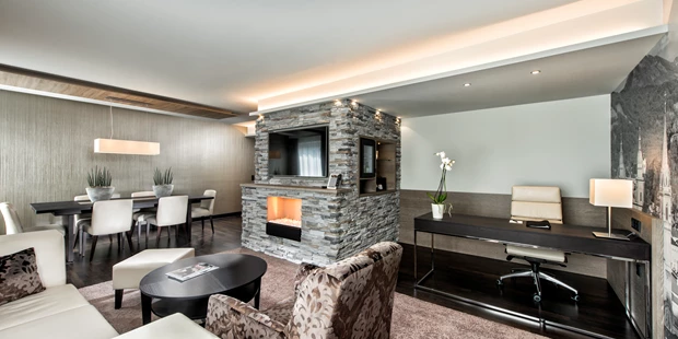 Destination-Wedding - Art der Location: Hotel / Chalet - Executive Grand Suite - Wohnbereich - Wyndham Grand Salzburg Conference Centre