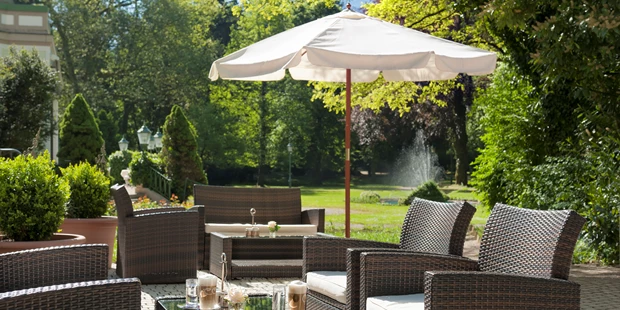 Destination-Wedding - Art der Location: Hotel / Chalet - Terrasse - Wyndham Grand Bad Reichenhall Axelmannstein