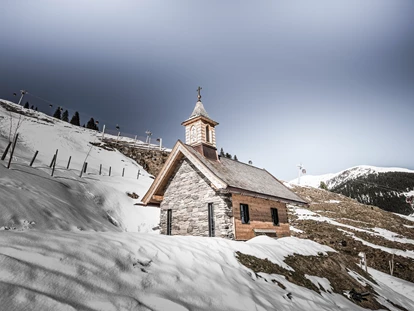 Destination-Wedding - Art der Location: Hotel / Chalet - hauseigene Herz-Jesu-Kapelle - My Alpenwelt Resort****Superior