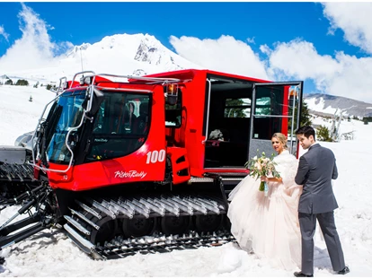 Destination-Wedding - Art der Location: Hotel / Chalet - Pistenbully - My Alpenwelt Resort****Superior