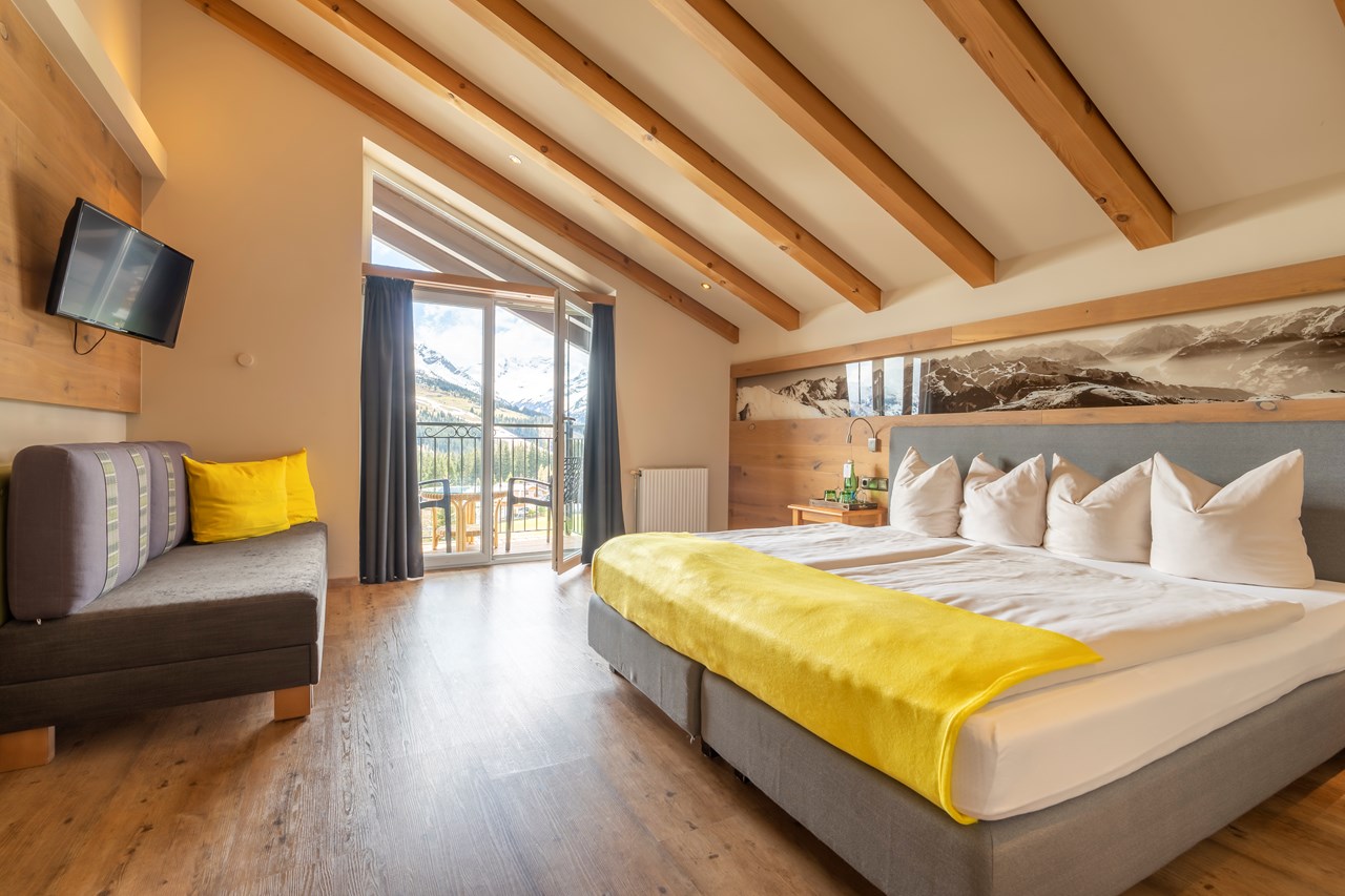 My Alpenwelt Resort****Superior Zimmer / Suiten Deluxe Doppelzimmer Bergblick
