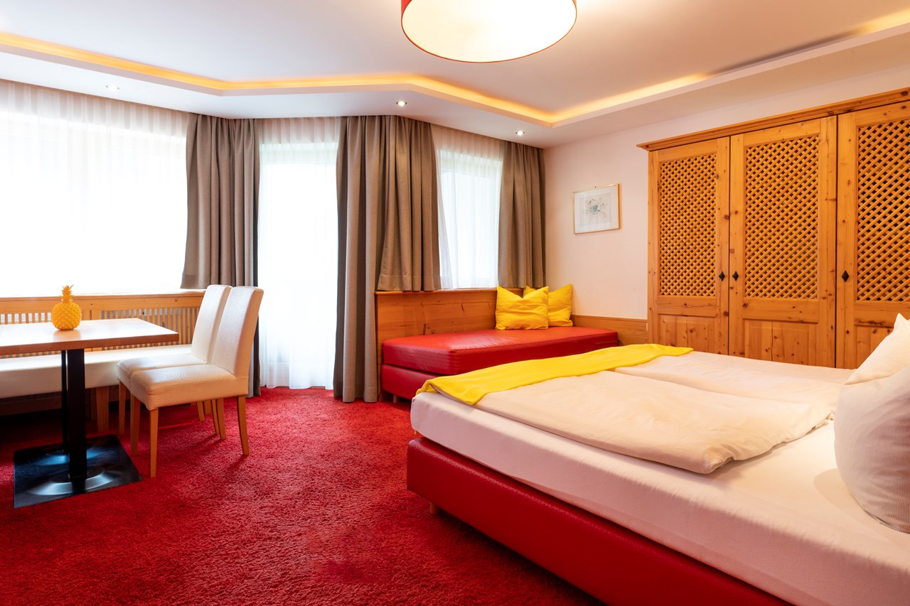 My Alpenwelt Resort****Superior Zimmer / Suiten Alpenlodge Junior Suite