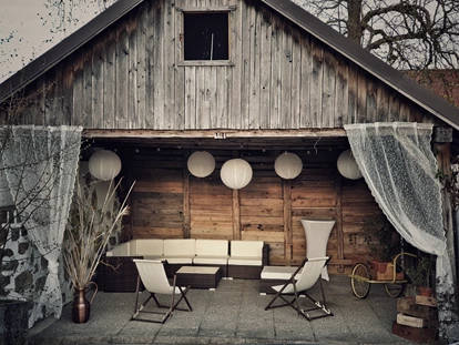 Destination-Wedding - woliday Programm: Standesamtliche Trauung - Österreich - Loungebereich - Lester Hof