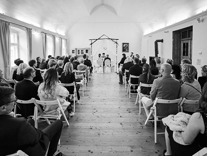 Destination-Wedding - woliday Programm: Standesamtliche Trauung - Österreich - Indoor-Trauung - Lester Hof