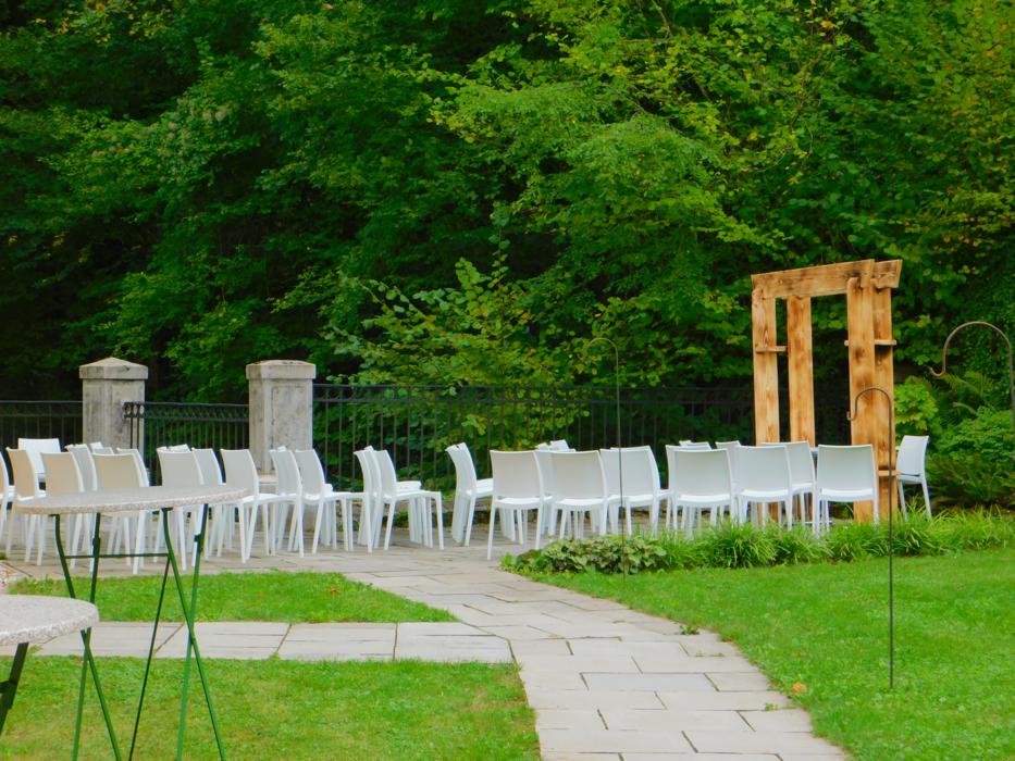 Destination-Wedding - Umgebung: am Land - Gastwirtschaft Schloss Neubruck