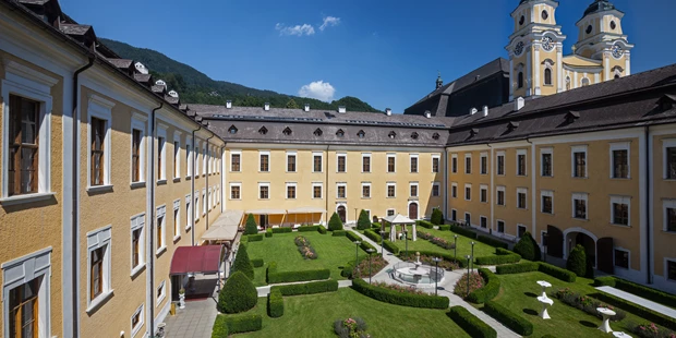 Destination-Wedding - Art der Location: Hotel / Chalet - Schlossgarten - Schlosshotel Mondsee