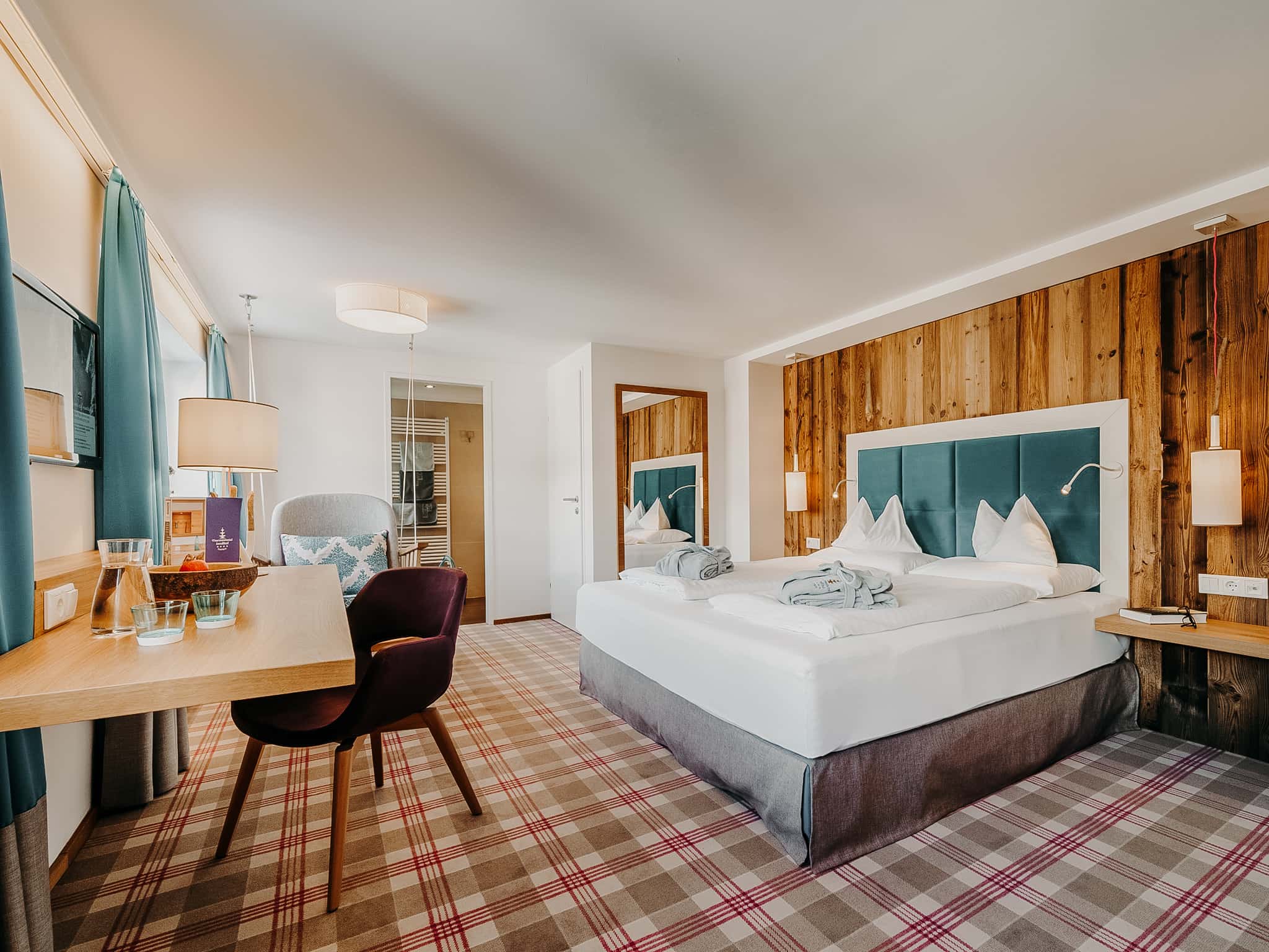 Sendlhofer's Zimmer / Suiten Schlafzimmer Spacious