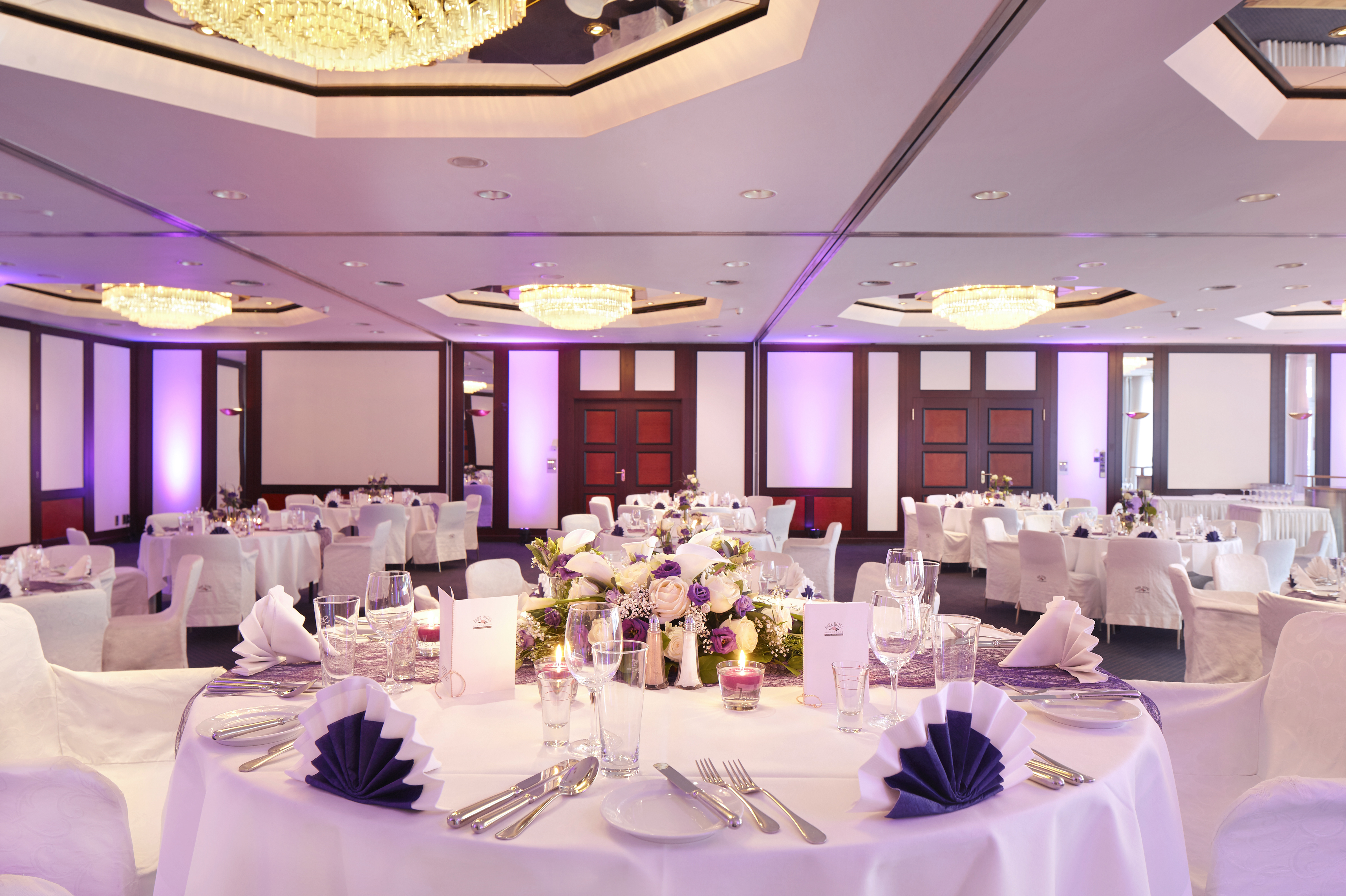 Destination-Wedding - Ahrensburg - Festsaal Versailles  - Park Hotel Ahrensburg