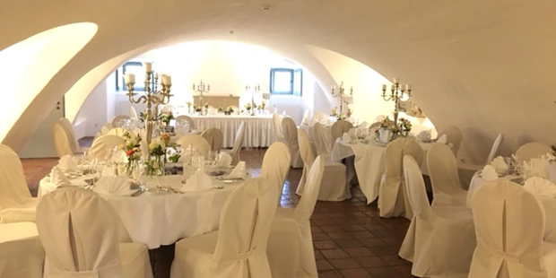 Destination-Wedding - Art der Location: Hotel / Chalet - Gewölbe Schloss Ahrensburg - Park Hotel Ahrensburg