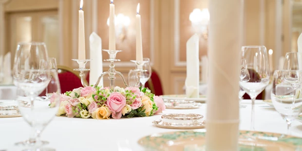 Destination-Wedding - Art der Location: Hotel / Chalet - Salon Gontard - Regent Berlin