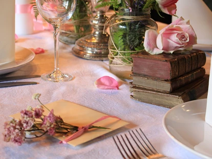 Destination-Wedding - Umgebung: am Land - Riegelhof - Landsitz Doderer