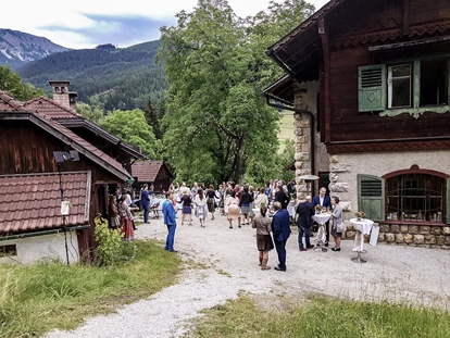 Destination-Wedding - Umgebung: am Land - Riegelhof - Landsitz Doderer