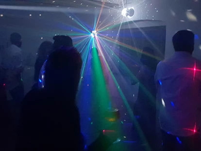 Destination-Wedding - Umgebung: am Land - Hochzeit feiern bis in die Morgenstunden am Riegelhof in Niederösterreich. - Riegelhof - Landsitz Doderer