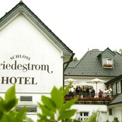 Hochzeitslocation - Hotelansicht  - Hotel „Schloss Friedestrom“