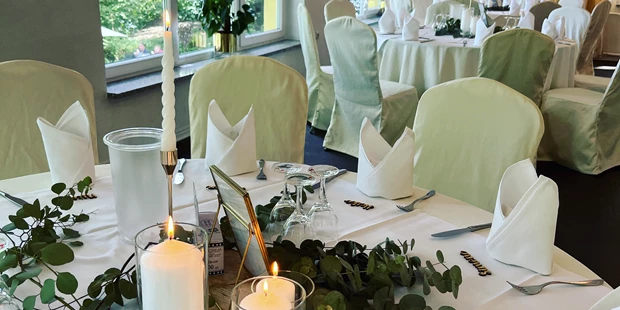 Destination-Wedding - Art der Location: Hotel / Chalet - Seeschloss am Bötzsee bei Berlin