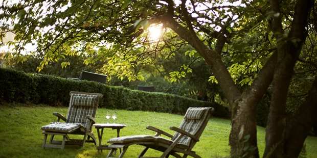 Destination-Wedding - Art der Location: Hotel / Chalet - Park - Schlosshotel Hugenpoet