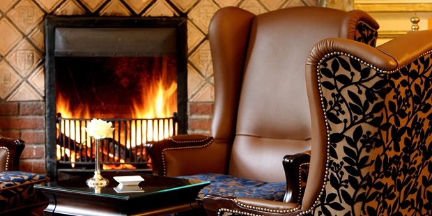 Destination-Wedding - Art der Location: Hotel / Chalet - Lobby - Schlosshotel Hugenpoet