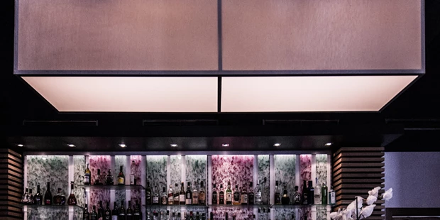 Destination-Wedding - Art der Location: Hotel / Chalet - Bar - Heiner's Parkhotel