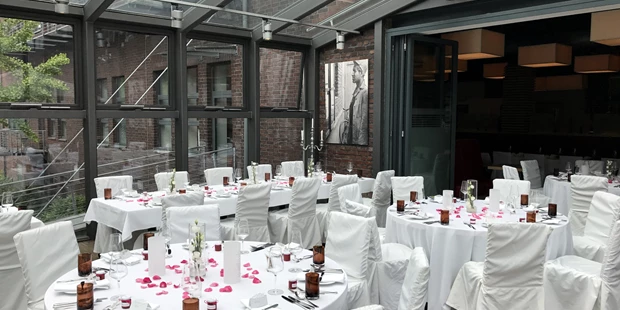 Destination-Wedding - Art der Location: Hotel / Chalet - Wintergarten - Heiner's Parkhotel