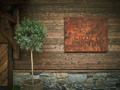 Destination-Wedding - Art der Location: Hotel / Chalet - Chalet Dirndl & Buam