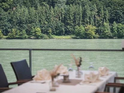Destination-Wedding - woliday Programm: Standesamtliche Trauung - Österreich - Hotel Wesenufer