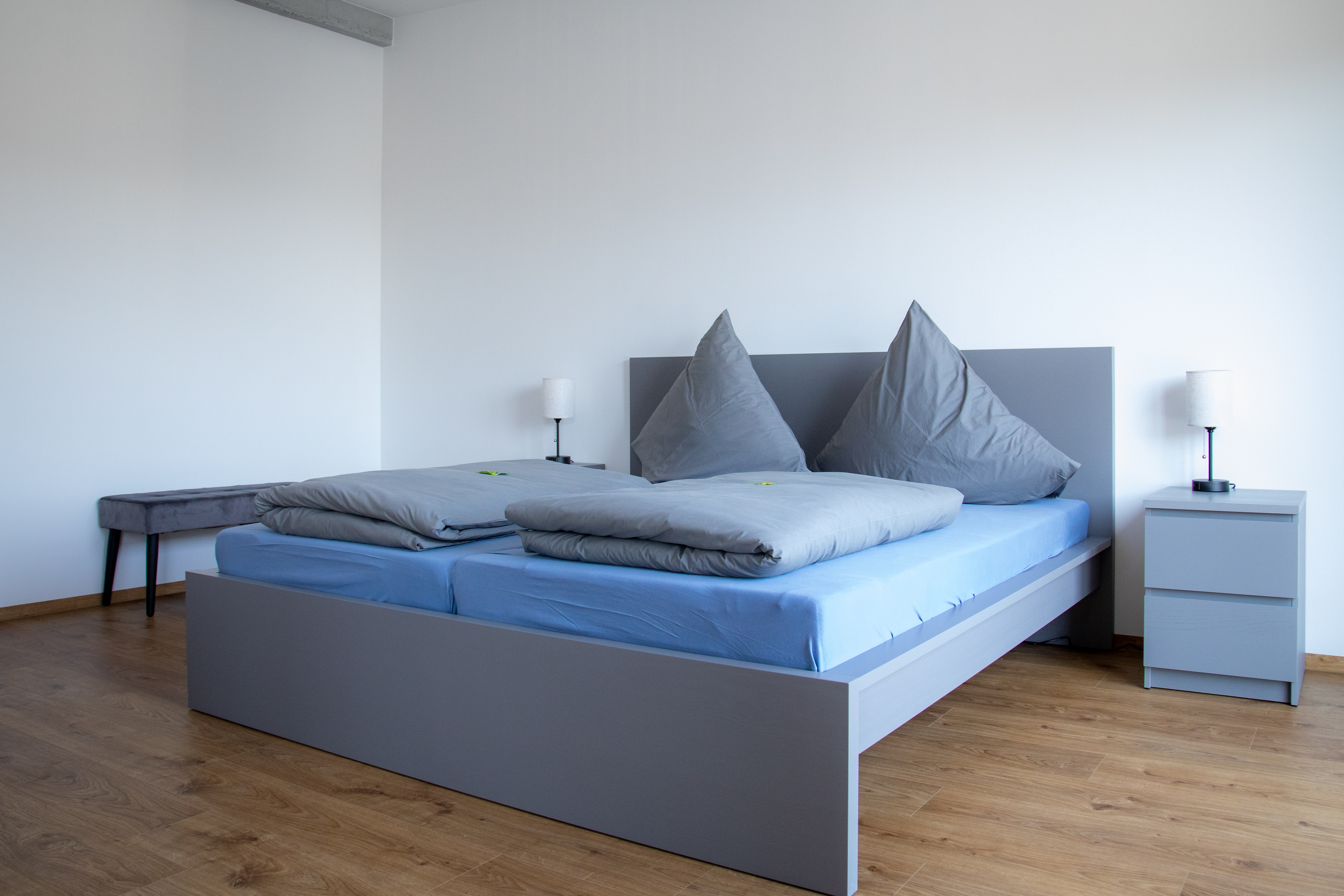 Hochzeitslocation: Funktional ausgestattete Doppelzimmer - PLANET BLUE