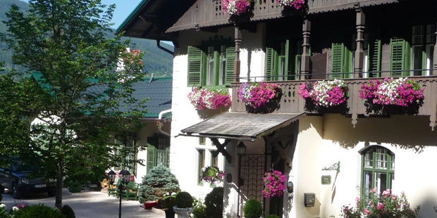 Destination-Wedding - Art der Location: Hotel / Chalet - Jagdschloss Villa Falkenhof
