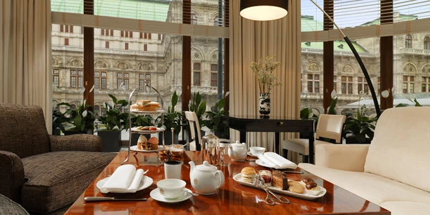 Destination-Wedding - Art der Location: Hotel / Chalet - Tea-Time @ Bristol-Suite - Hotel Bristol Vienna