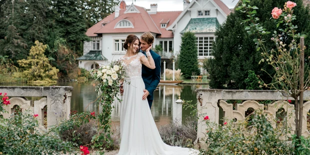 Destination-Wedding - Art der Location: Hotel / Chalet - Traumhafte Hochzeitsfotos am Schlossteich... - Schloss Schönau