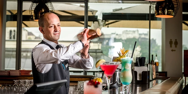 Destination-Wedding - Art der Location: Hotel / Chalet - IMLAUER Sky Bar - IMLAUER HOTEL PITTER Salzburg