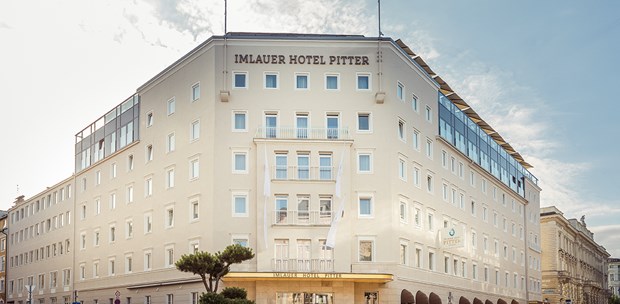 Destination-Wedding - Flachgau - Außenansicht vom IMLAUER HOTEL PITTER Salzburg - IMLAUER HOTEL PITTER Salzburg