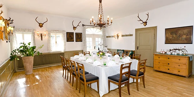 Destination-Wedding - Exklusivität - Salzburg - Jagdstube - ****Hotel Schlosswirt zu Anif