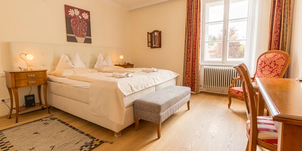 Destination-Wedding - Art der Location: Hotel / Chalet - Doppelzimmer Typ A - Schloss Hotel Lerchenhof