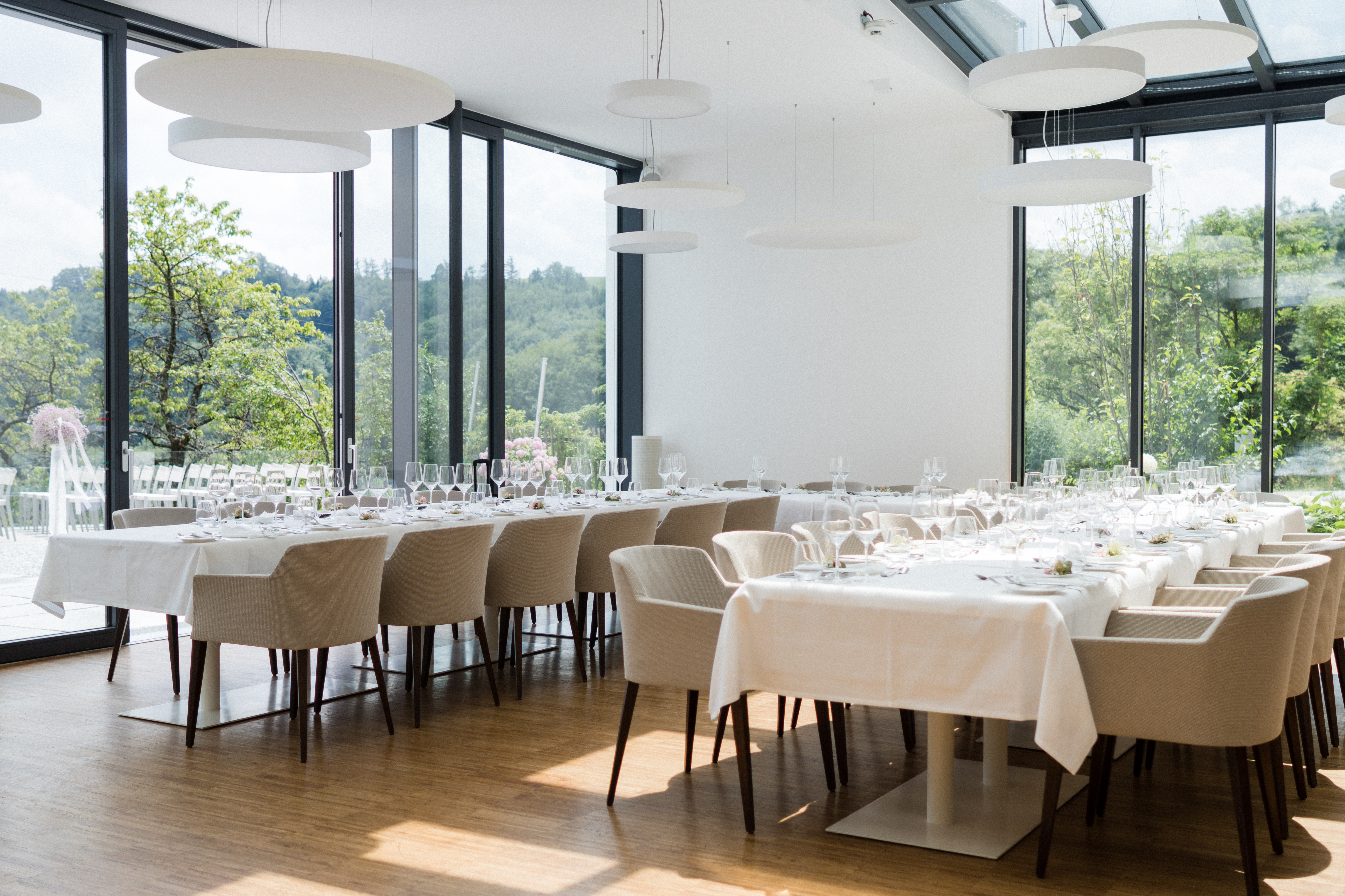 Destination-Wedding - Preisniveau Hochzeitsfeier: €€ - Österreich - Wintergarten - Refugium Hochstrass Hotel&Kloster