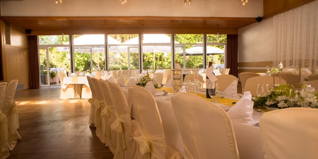 Destination-Wedding - Art der Location: Hotel / Chalet - Bankett - Hydepark Engstingen